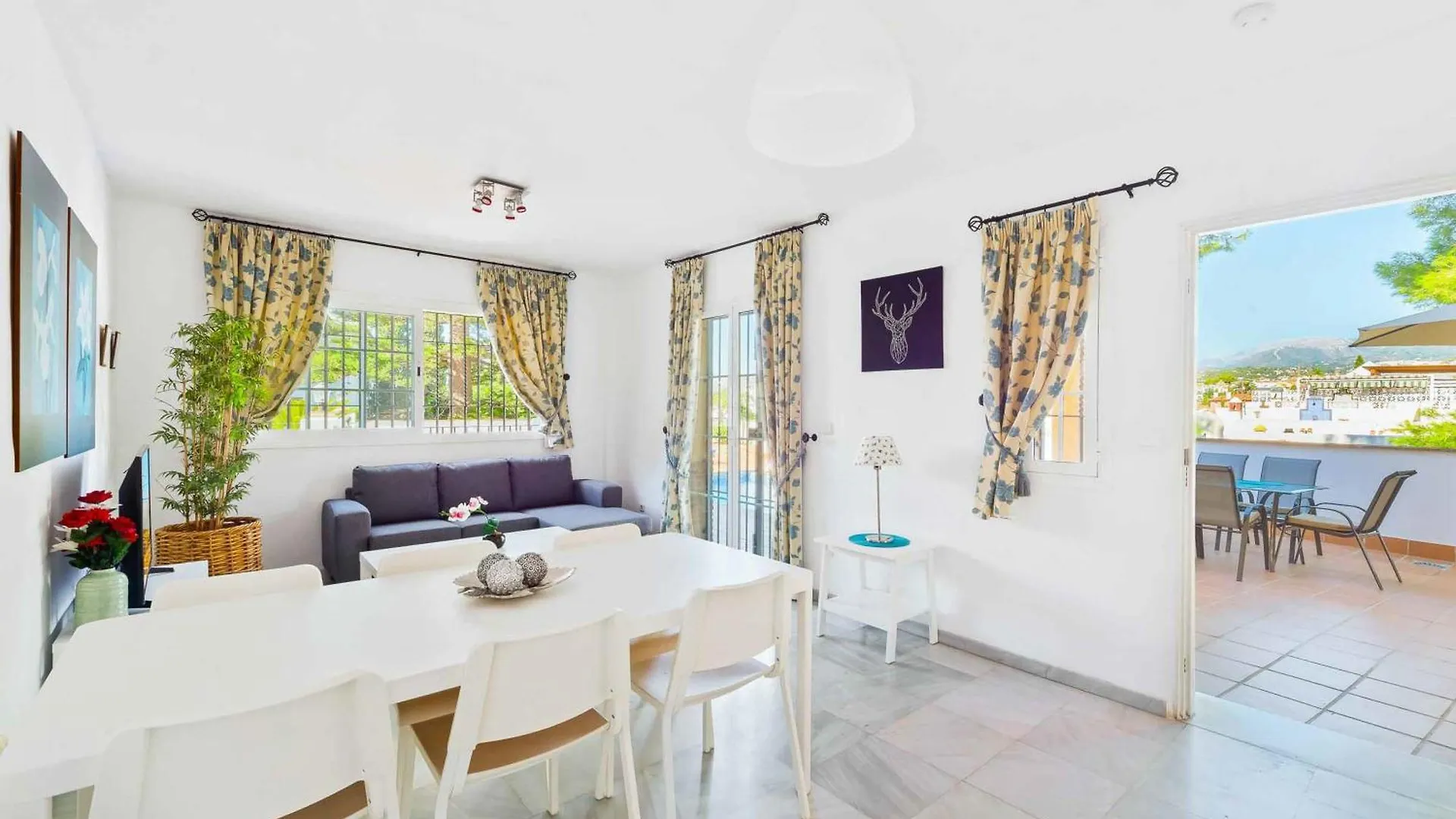 Villa Clarence 内尔哈